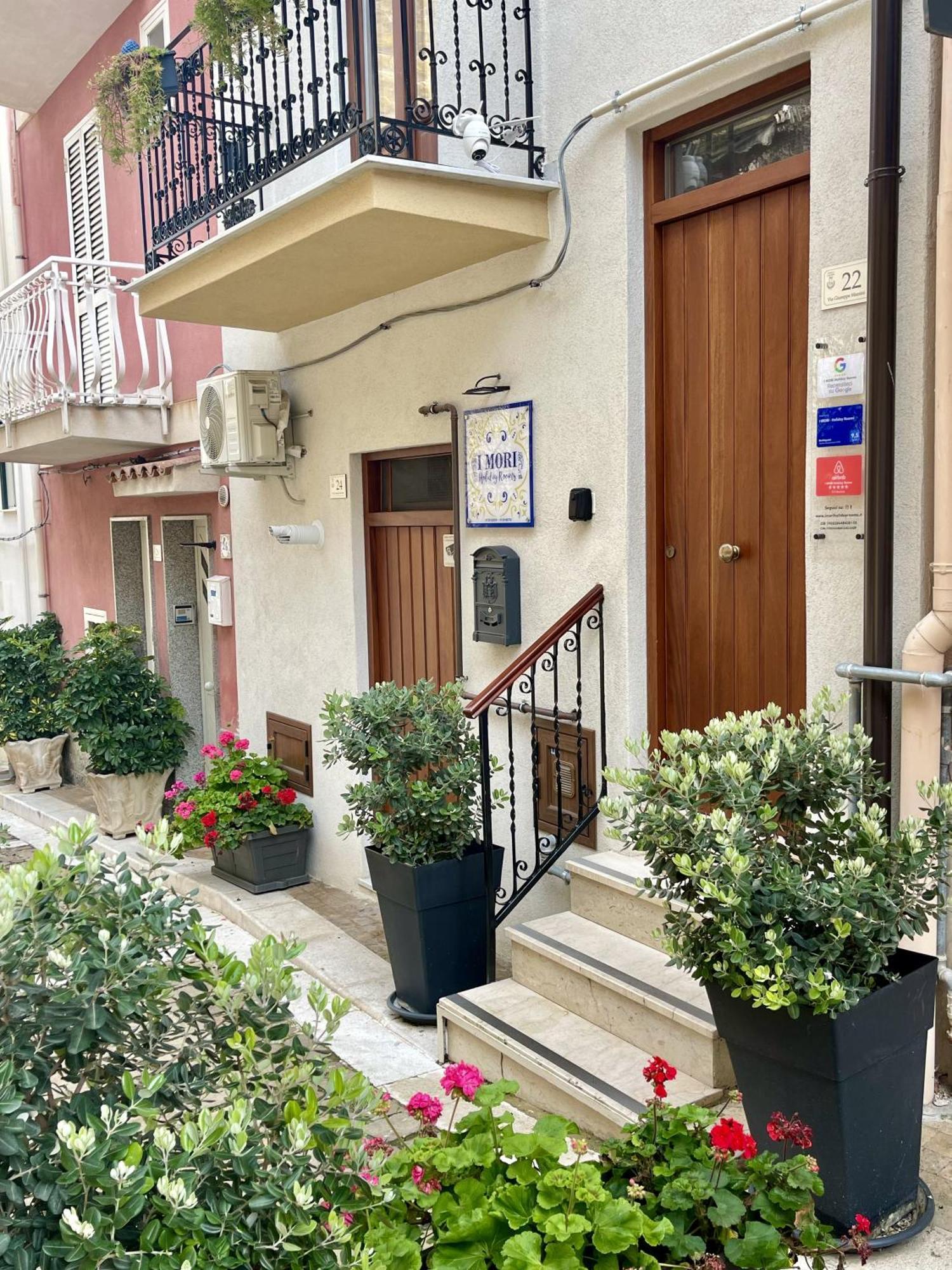 I Mori - Holiday Rooms Ласкари Екстериор снимка