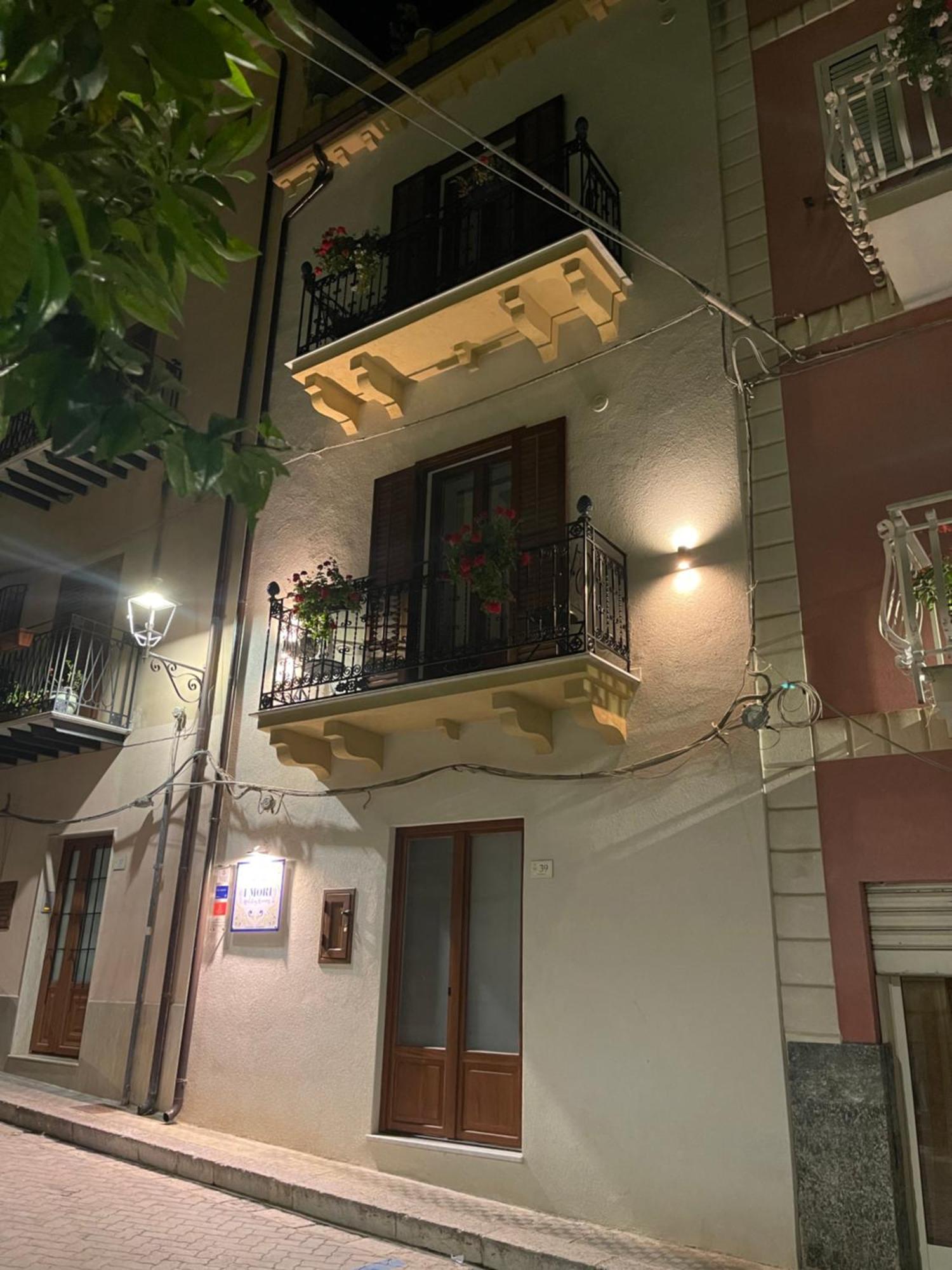 I Mori - Holiday Rooms Ласкари Екстериор снимка